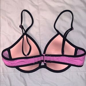 Victoria's Secret Swim - NWOT Victoria’s Secret colorblock bikini top Victoria's Secret Swim - NWOT Victoria’s Secret colorblock bikini top